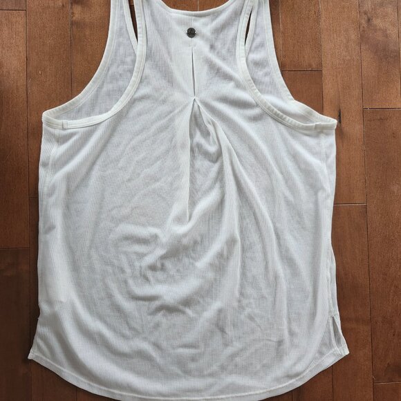 3/$30 SALE!!! 😎 Prana tank top - Picture 3 of 4